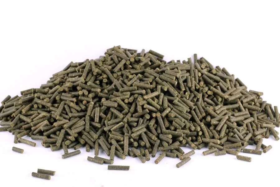 MULTIVITAMÍN PREMIUM PELETKY - krill, řasy, chrupavka 0,5 kg