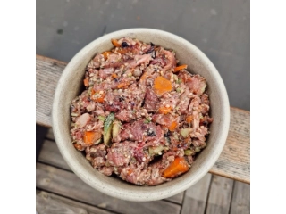 VEPŘOVÉ MASO s jáhly 1 Kg