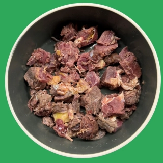 KOŇSKÉ MASO kostky 1 kg